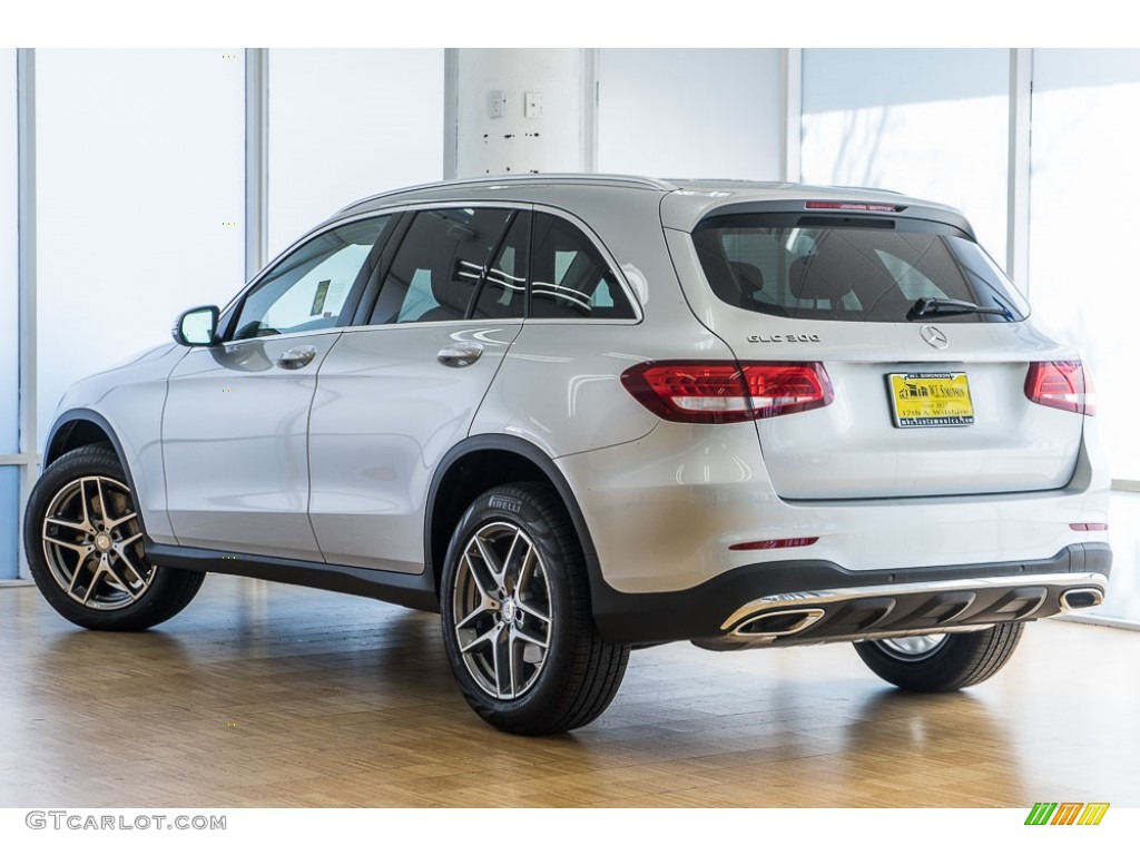 2017 GLC 300 - Iridium Silver Metallic / Black photo #3