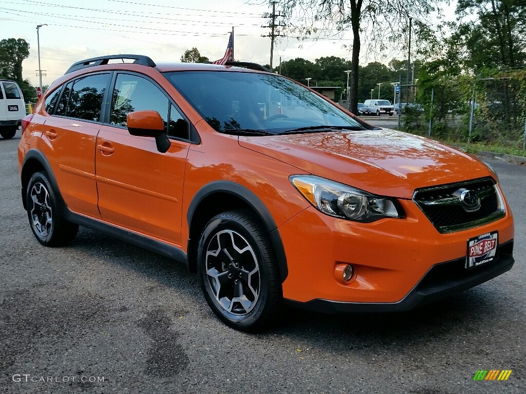 2013 XV Crosstrek 2.0 Premium - Tangerine Orange Pearl / Black photo #1