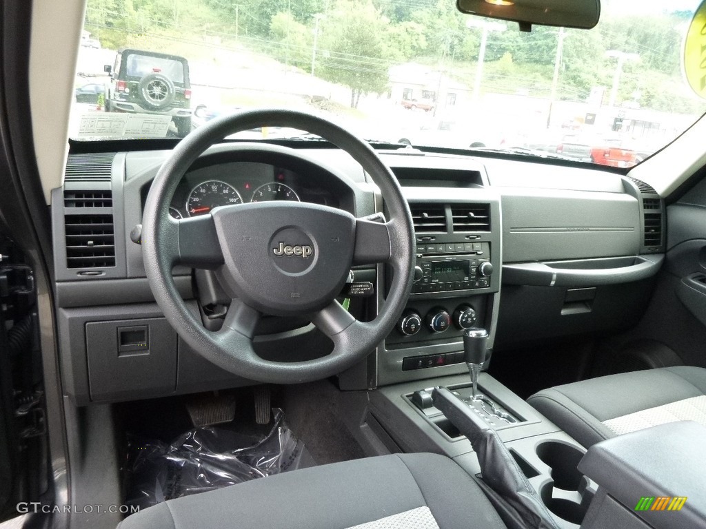 2010 Liberty Sport 4x4 - Dark Charcoal Pearl / Dark Slate Gray photo #12