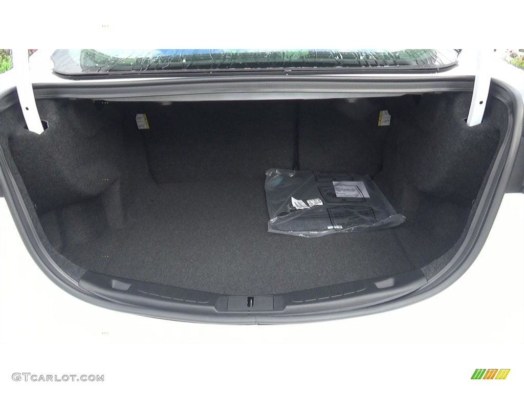 2017 Ford Fusion Titanium AWD Trunk Photos