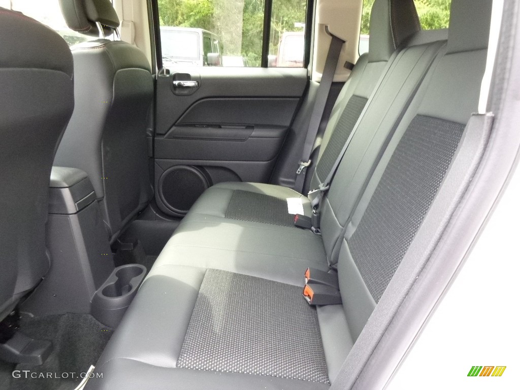 2017 Jeep Patriot 75th Anniversary Edition 4x4 Rear Seat Photos