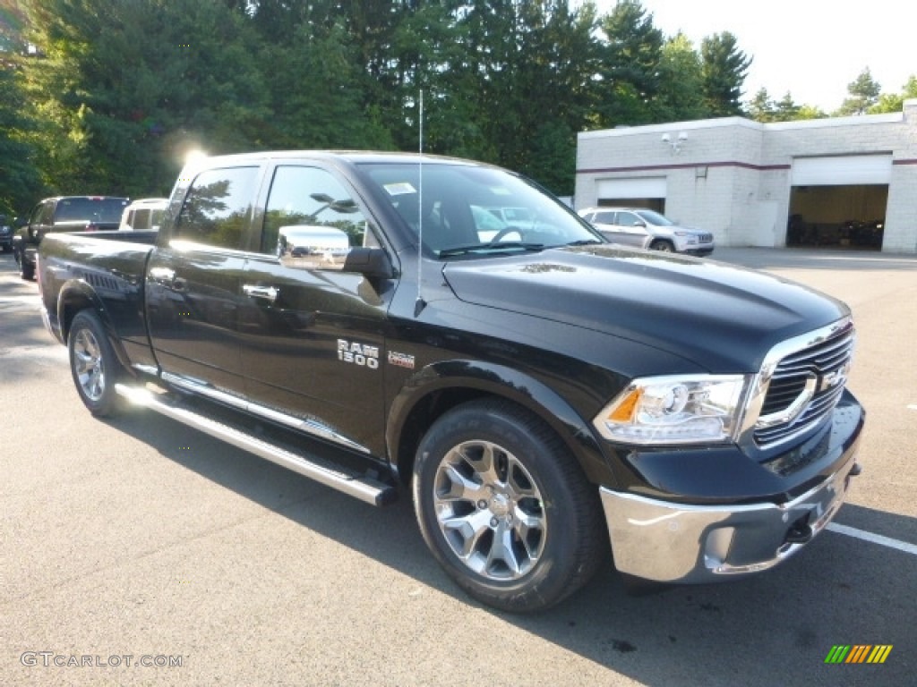 Brilliant Black Crystal Pearl 2017 Ram 1500 Limited Crew Cab 4x4 Exterior Photo #115580282