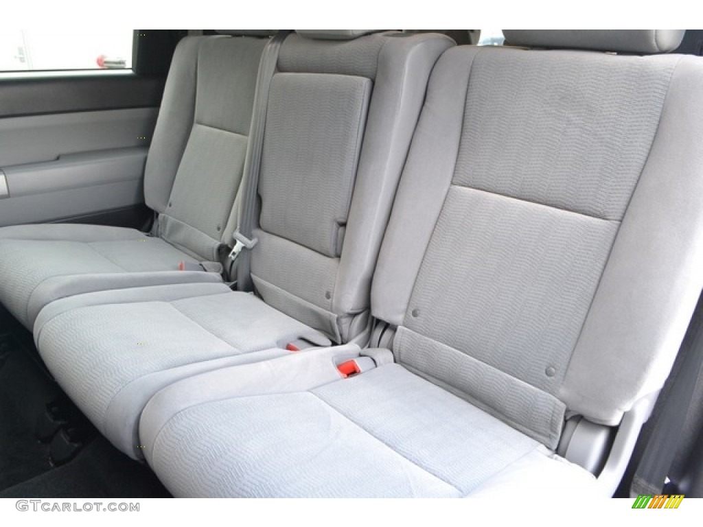 2016 Toyota Sequoia SR5 4x4 Rear Seat Photo #115583168