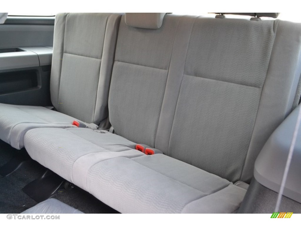 2016 Toyota Sequoia SR5 4x4 Rear Seat Photo #115583183