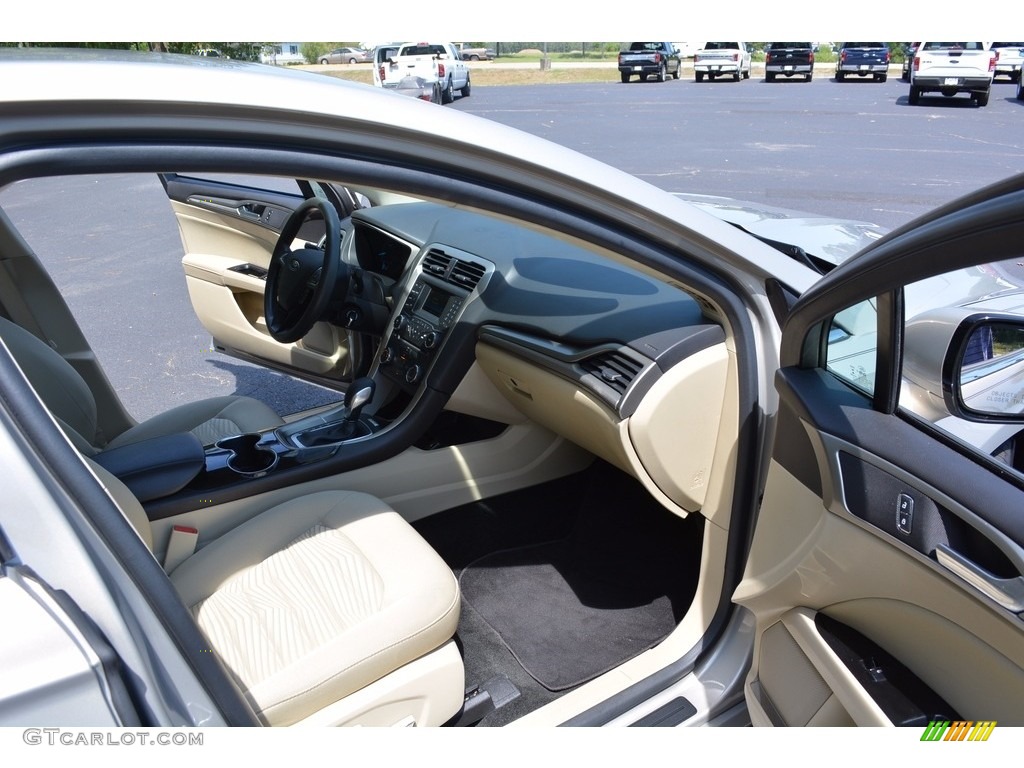 2016 Fusion SE - Tectonic Metallic / Dune photo #27