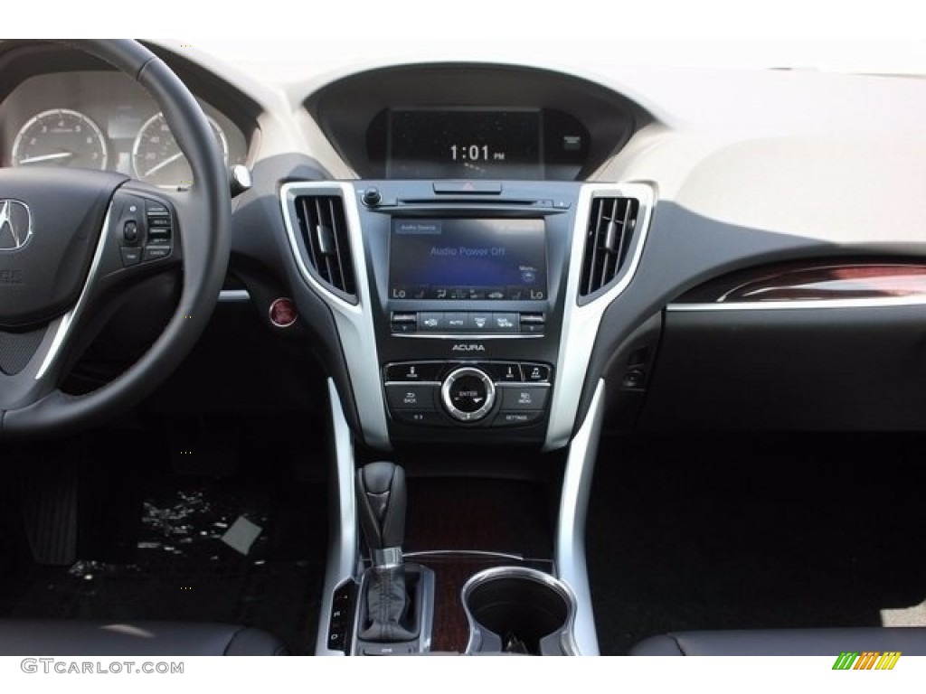 2017 Acura TLX Sedan Controls Photo #115588187