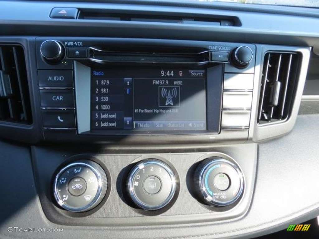 2016 RAV4 LE AWD - Super White / Black photo #17