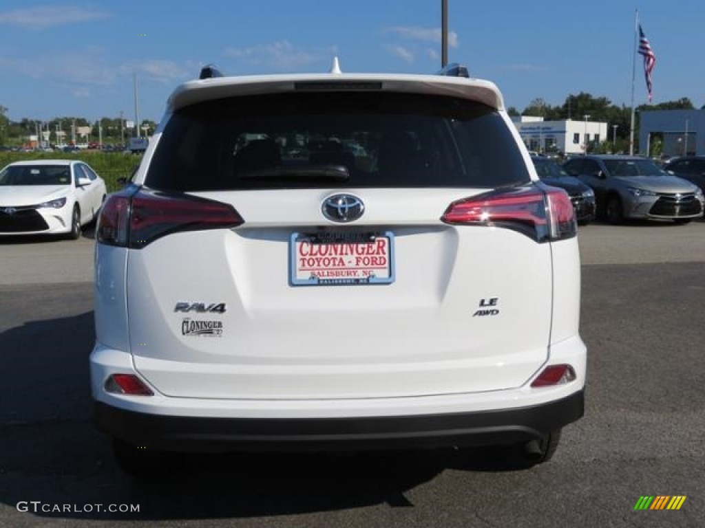 2016 RAV4 LE AWD - Super White / Black photo #23