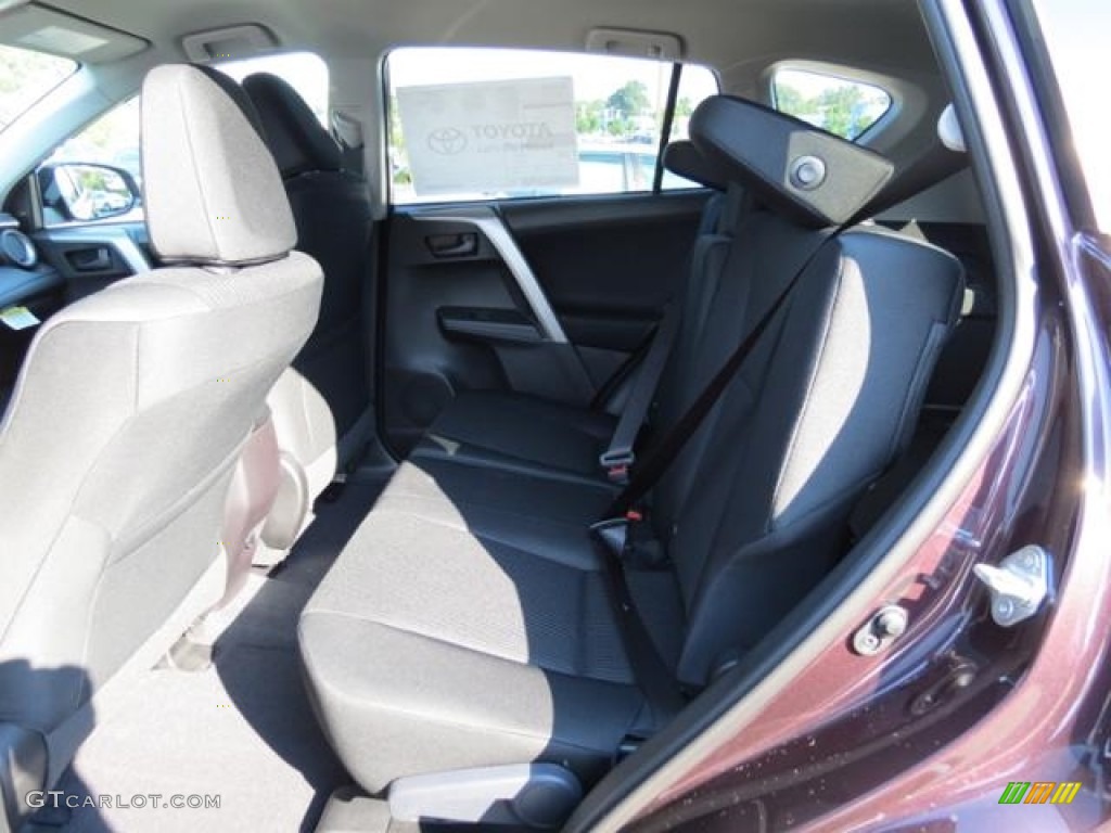 2016 RAV4 LE - Black Currant Metallic / Black photo #6