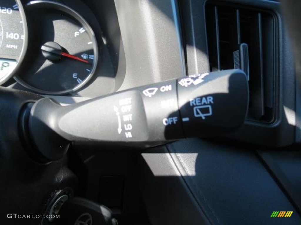 2016 RAV4 LE - Black Currant Metallic / Black photo #16
