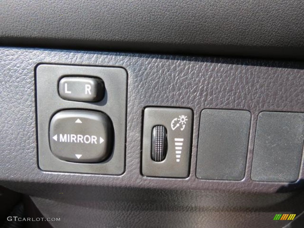 2016 RAV4 LE - Black Currant Metallic / Black photo #20