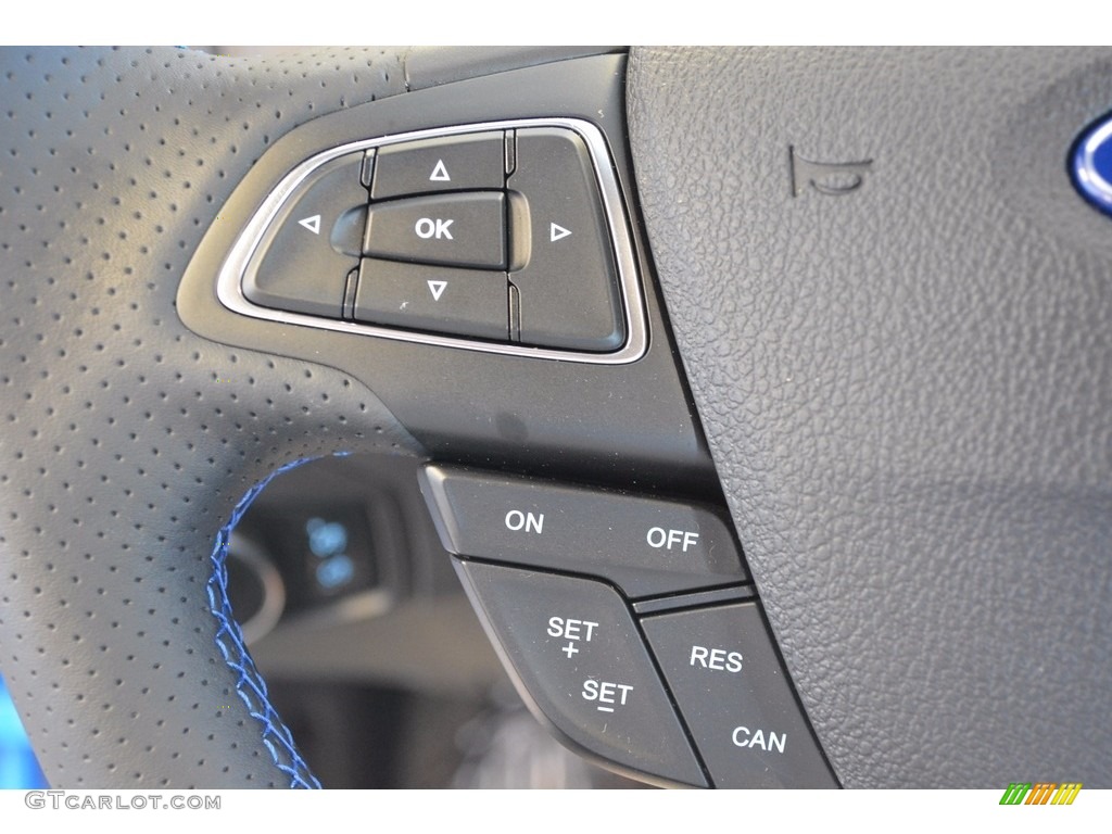 2016 Ford Focus RS Controls Photo #115595929