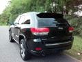 Brilliant Black Crystal Pearl - Grand Cherokee Overland 4x4 Photo No. 4