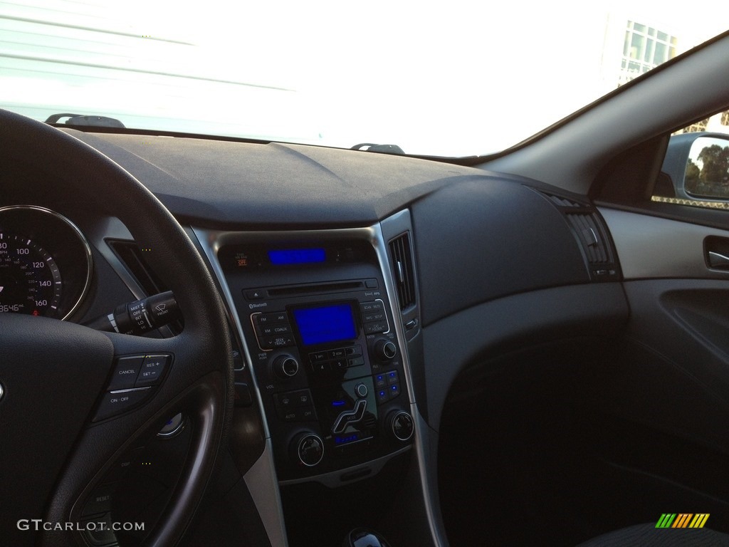 2011 Sonata Hybrid - Blue Sky Metallic / Gray photo #36