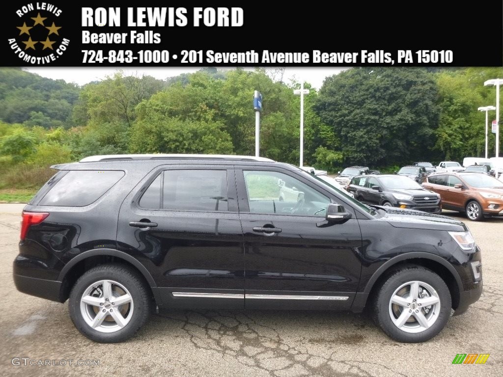 2017 Explorer XLT 4WD - Shadow Black / Ebony Black photo #1