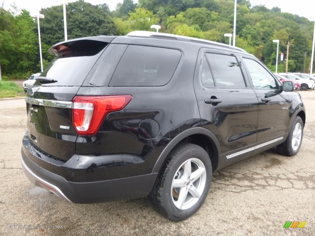 2017 Explorer XLT 4WD - Shadow Black / Ebony Black photo #2