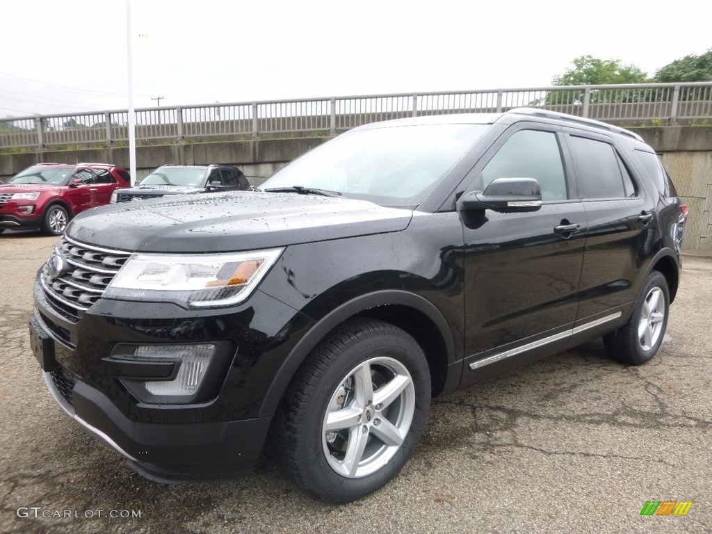 2017 Explorer XLT 4WD - Shadow Black / Ebony Black photo #6