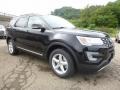 2017 Shadow Black Ford Explorer XLT 4WD  photo #8