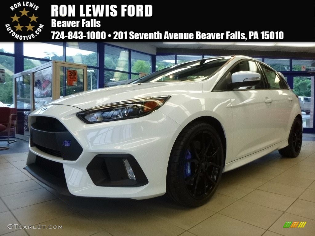 2016 Focus RS - Oxford White / Charcoal Black photo #1