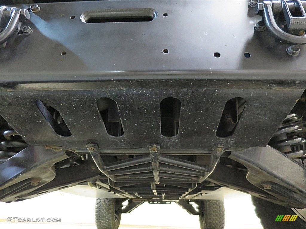 2006 Hummer H1 Alpha Wagon Undercarriage Photo #115602433