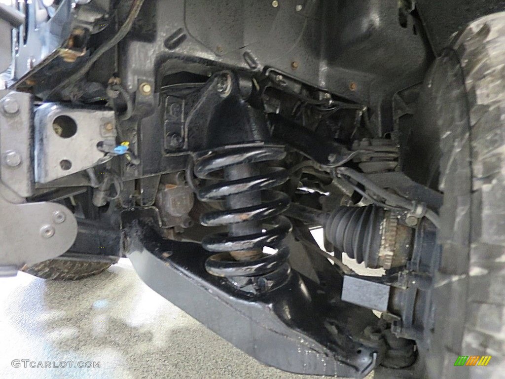 2006 Hummer H1 Alpha Wagon Undercarriage Photo #115602475