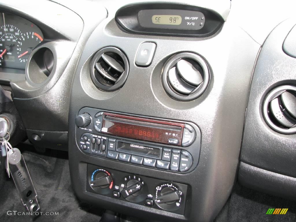 2002 Sebring LXi Coupe - Black / Black/Beige photo #13