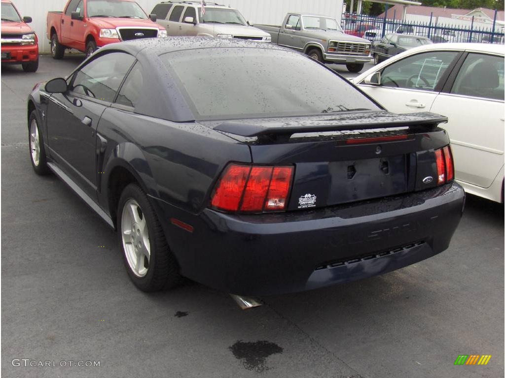 2002 Mustang V6 Coupe - True Blue Metallic / Medium Graphite photo #2