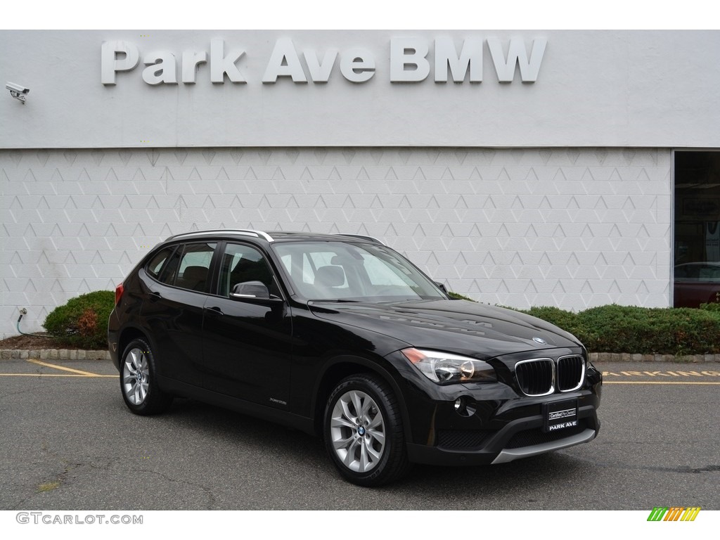 2013 X1 xDrive 28i - Jet Black / Black photo #1