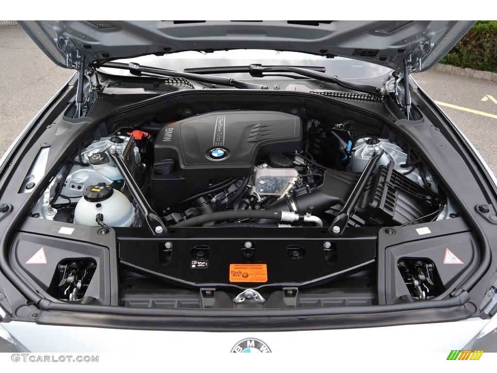 2016 5 Series 528i xDrive Sedan - Glacier Silver Metallic / Black photo #29