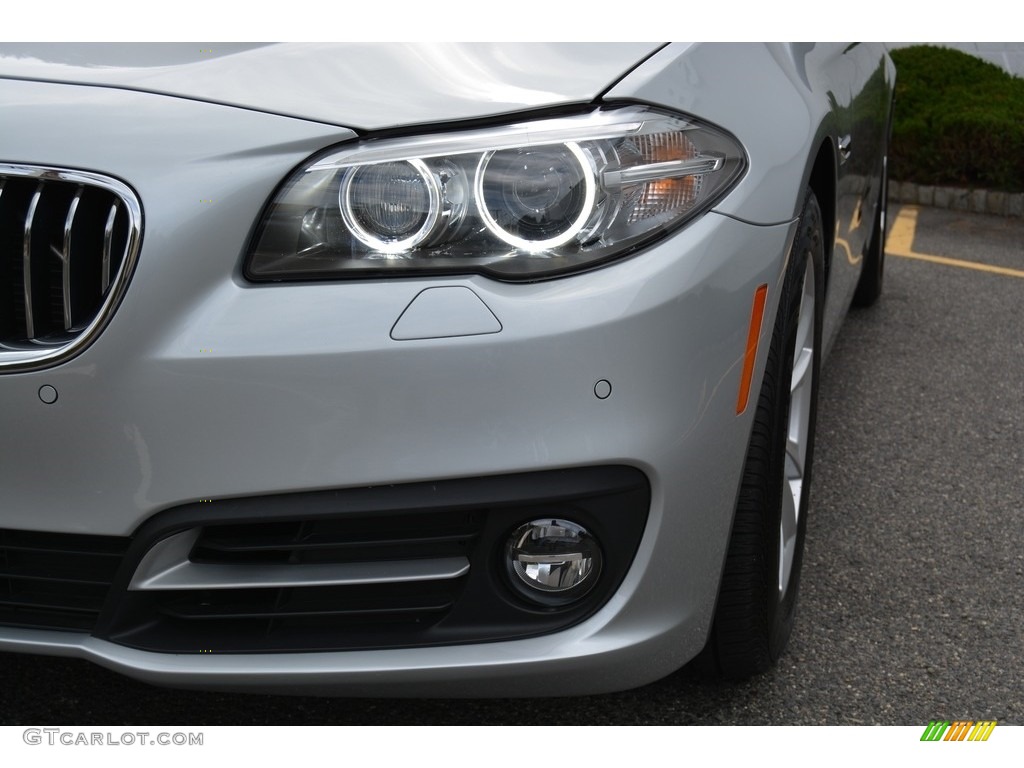 2016 5 Series 528i xDrive Sedan - Glacier Silver Metallic / Black photo #30