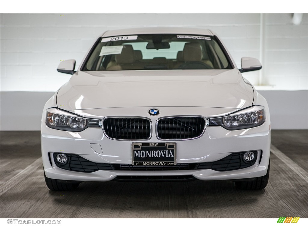 2013 3 Series 320i Sedan - Alpine White / Venetian Beige photo #2