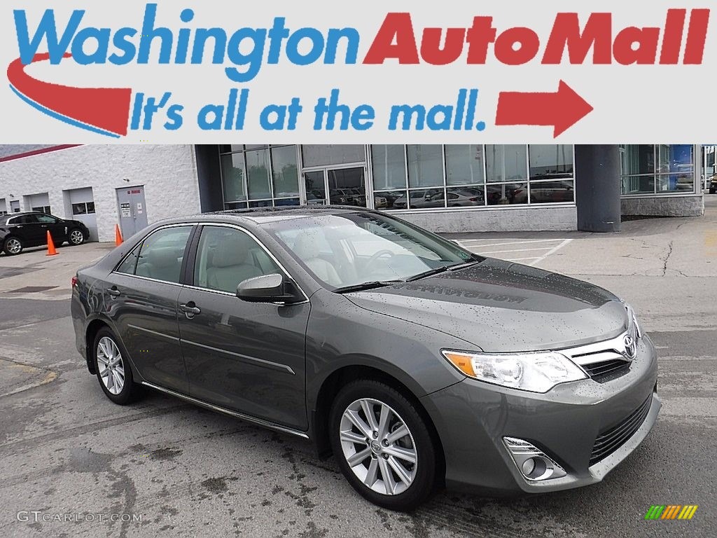 2014 Camry XLE - Cypress Pearl / Ivory photo #1