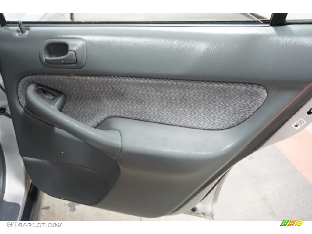 1999 Civic LX Sedan - Vogue Silver Metallic / Gray photo #16