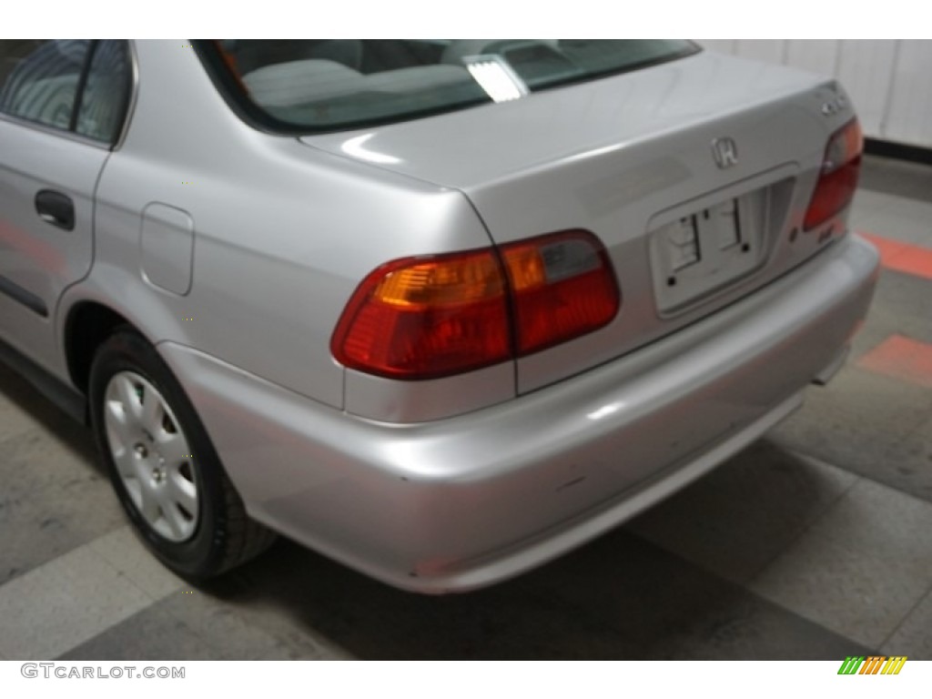 1999 Civic LX Sedan - Vogue Silver Metallic / Gray photo #58