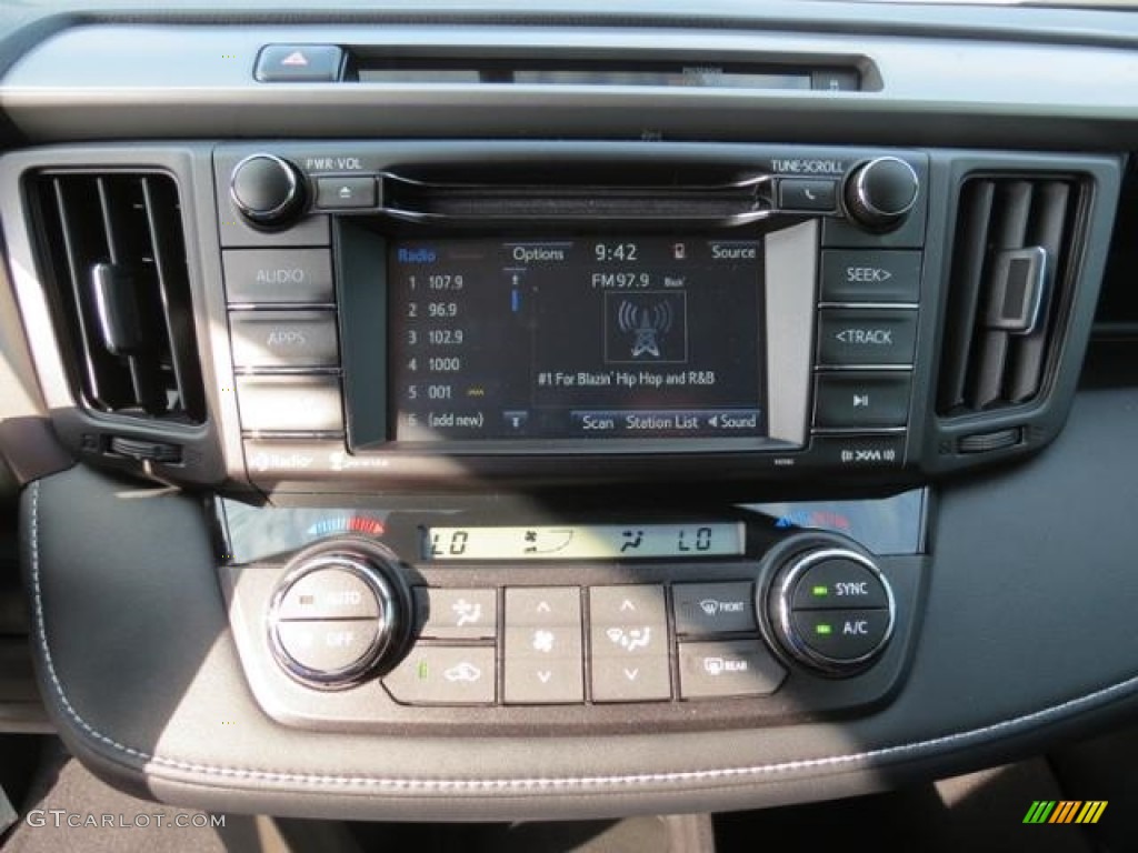 2016 RAV4 XLE - Black Currant Metallic / Black photo #17