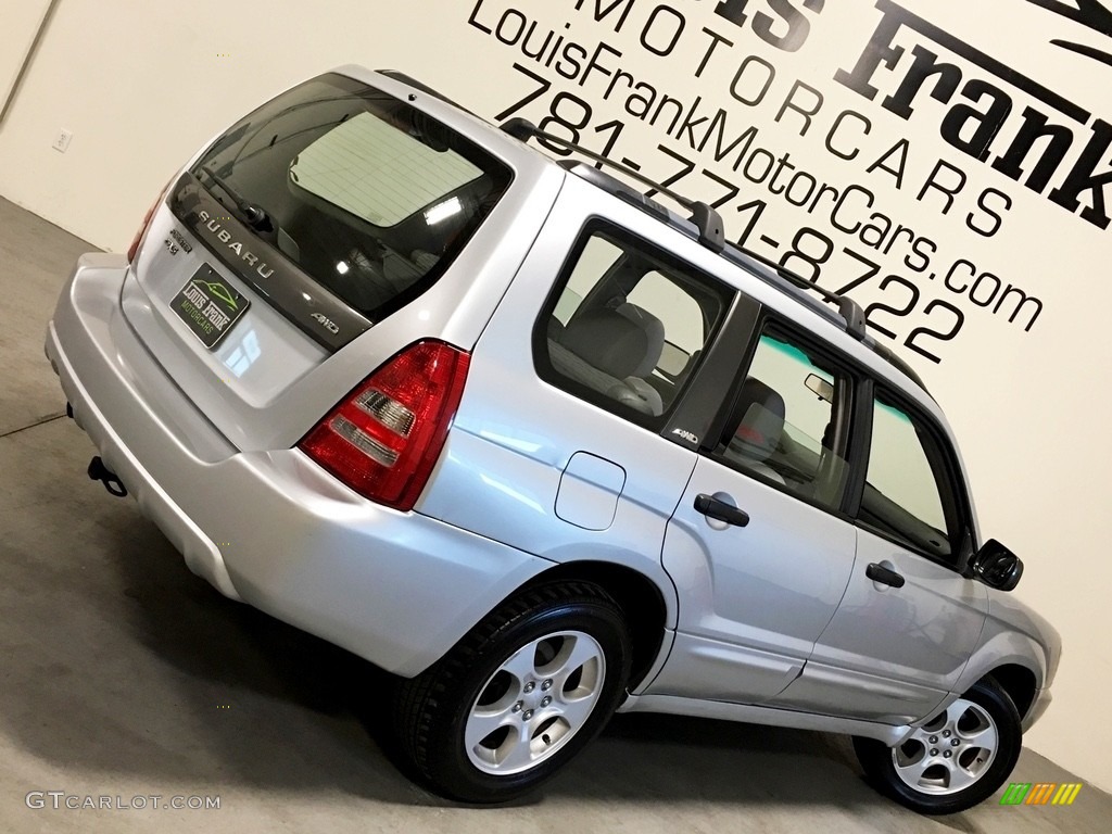 2004 Forester 2.5 XS - Platinum Silver Metallic / Gray photo #5