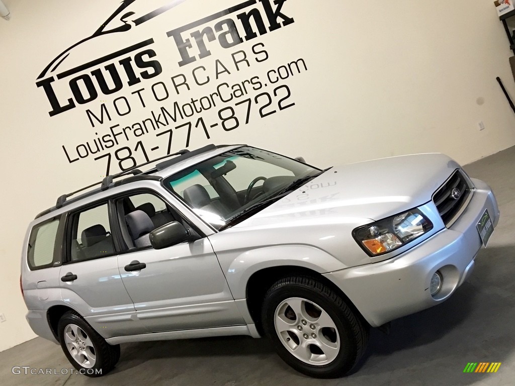 2004 Forester 2.5 XS - Platinum Silver Metallic / Gray photo #17