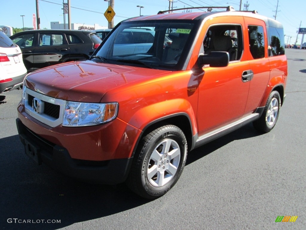 2011 Element EX 4WD - Citrus Fire Metallic / Gray photo #2