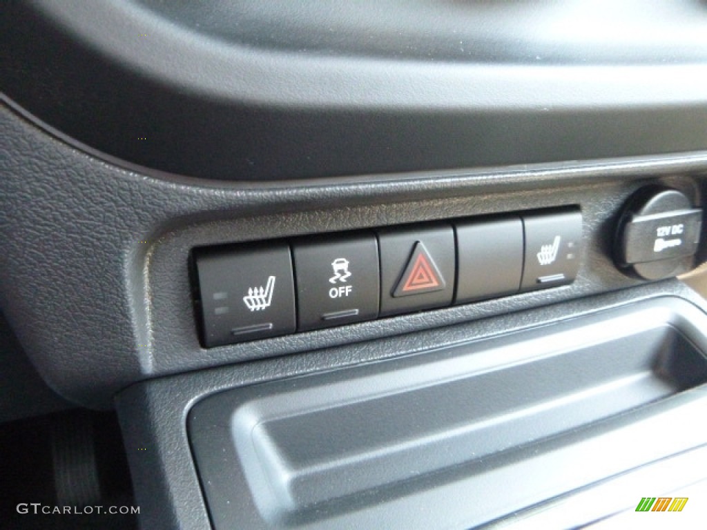 2017 Jeep Compass Sport SE Controls Photo #115643279