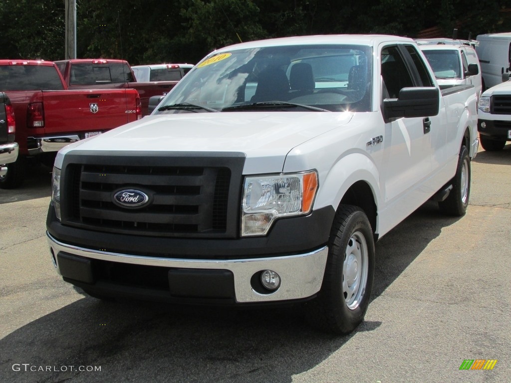 2010 F150 XL SuperCab - Oxford White / Medium Stone photo #1