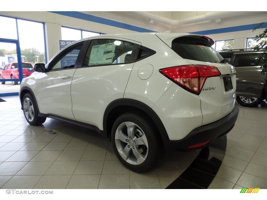 2016 HR-V LX AWD - White Orchid Pearl / Gray photo #4