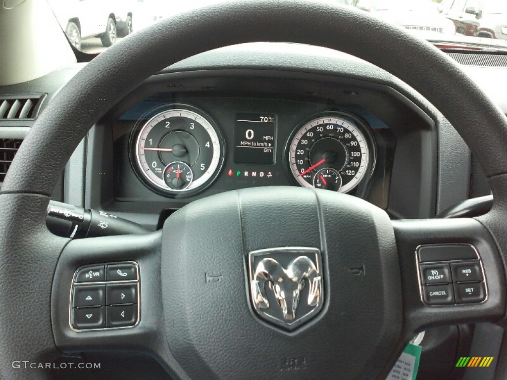 2017 Ram 5500 Tradesman Crew Cab 4x4 Chassis Black/Diesel Gray Steering Wheel Photo #115647580