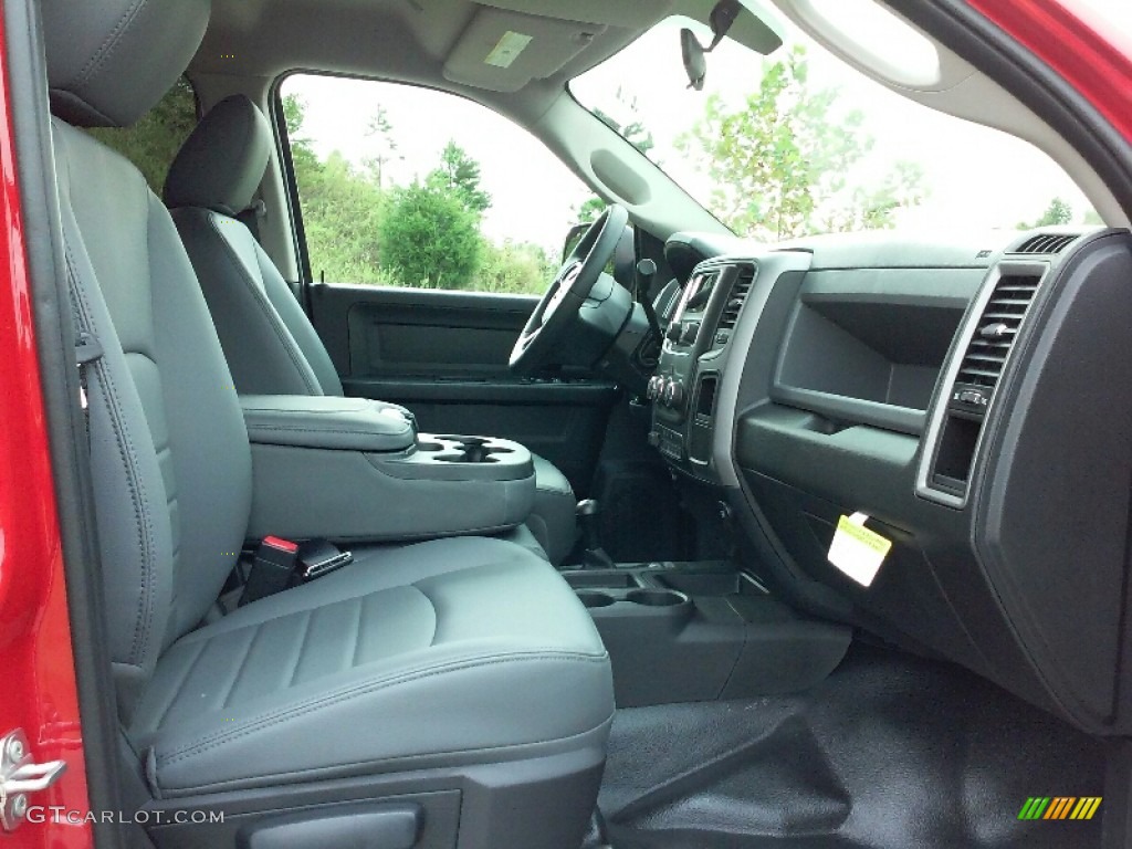 Black/Diesel Gray Interior 2017 Ram 5500 Tradesman Crew Cab 4x4 Chassis Photo #115647908