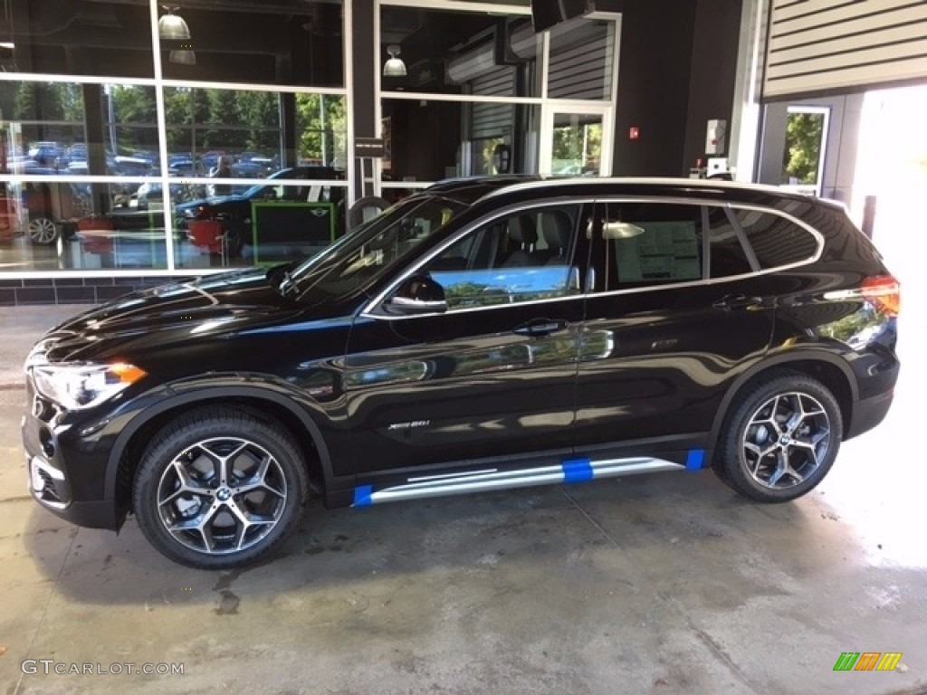 2017 Black Sapphire Metallic BMW X1 xDrive28i 115638019