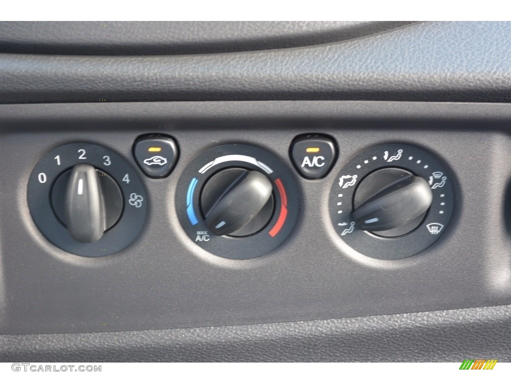 2017 Ford Transit Van 150 MR Regular Controls Photo #115654349