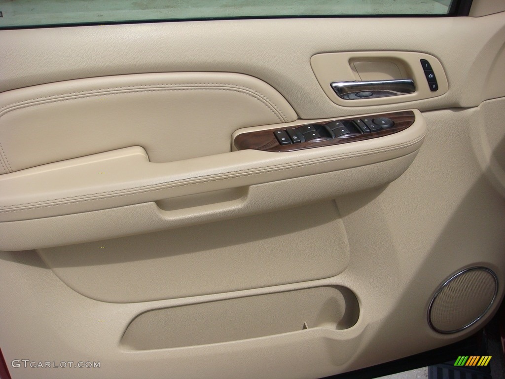 2009 Cadillac Escalade Standard Escalade Model Door Panel Photos