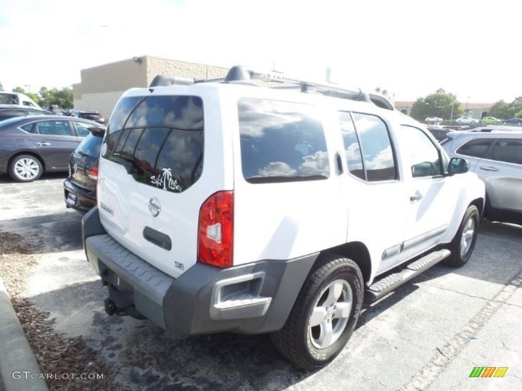 2007 Xterra SE - Avalanche White / Steel/Graphite photo #3