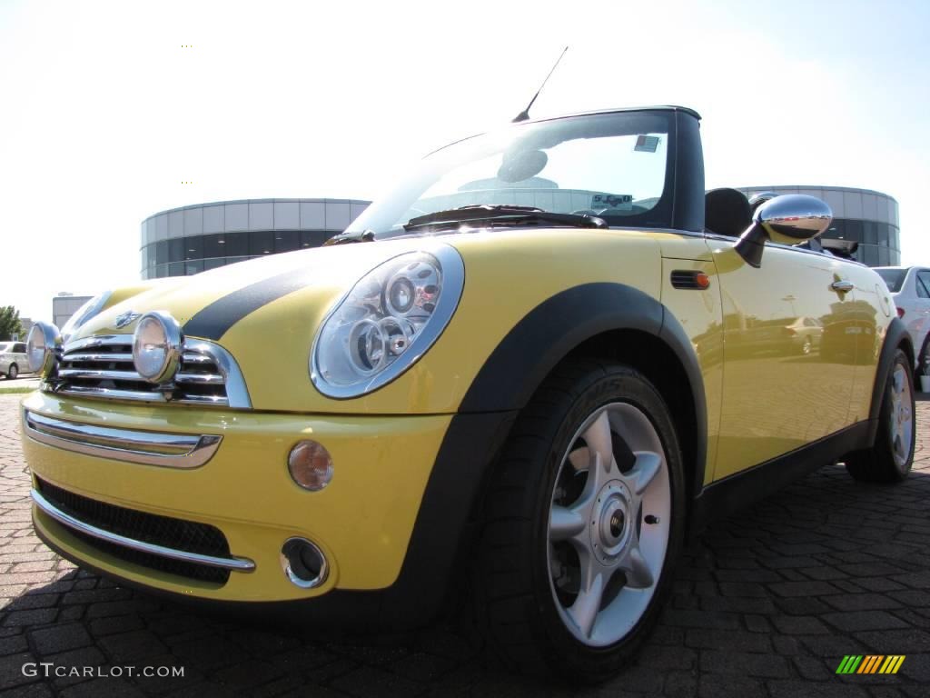 2005 Cooper Convertible - Liquid Yellow / Space Grey/Panther Black photo #9