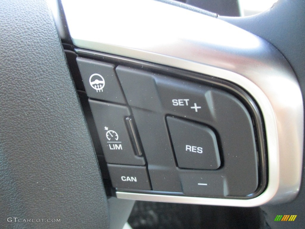 2017 Land Rover Discovery Sport HSE Controls Photo #115665799