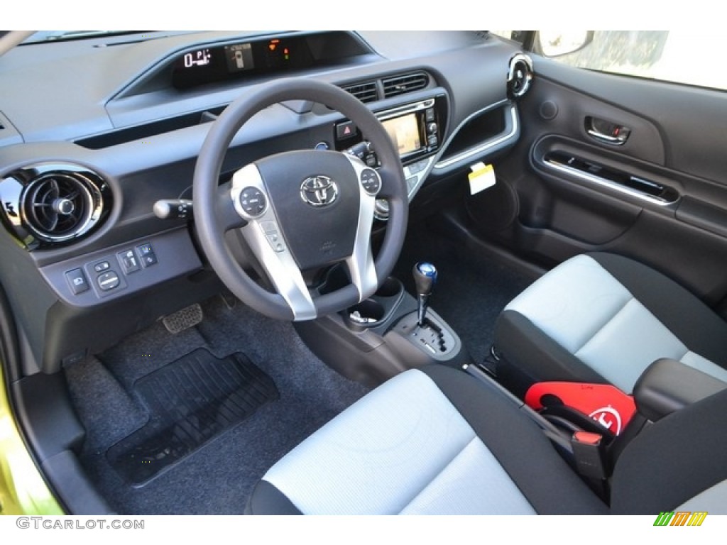 2016 Prius c Three - Electric Lime Metallic / Black photo #5